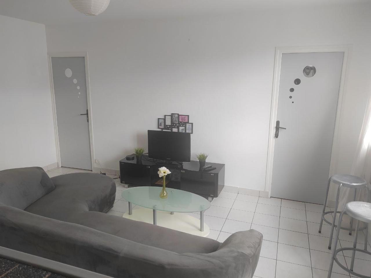 Une Chambre Dans Appartement Partage, Grenoble A 8 Min Du Centre-Ville Exterior photo